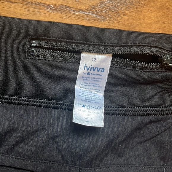 Ivivva black shorts - Picture 4 of 4